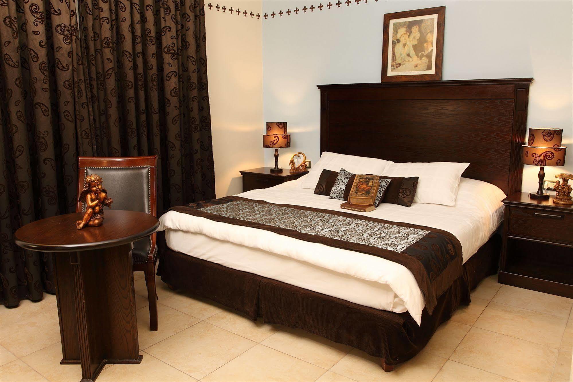 Hisham Hotel
