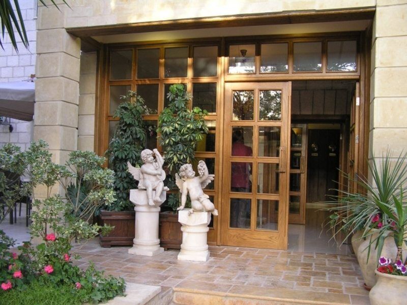 Hisham Hotel